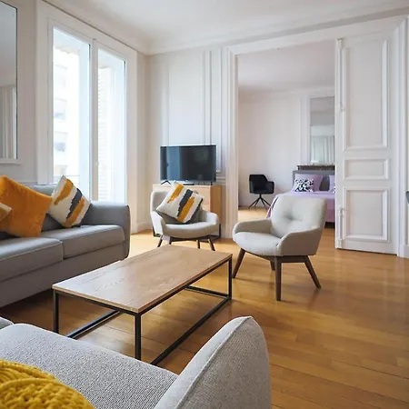 Apartman Champs-elysees/ Montaigne: Sublime Párizs